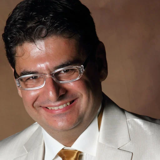 Gregory Tsoucalas